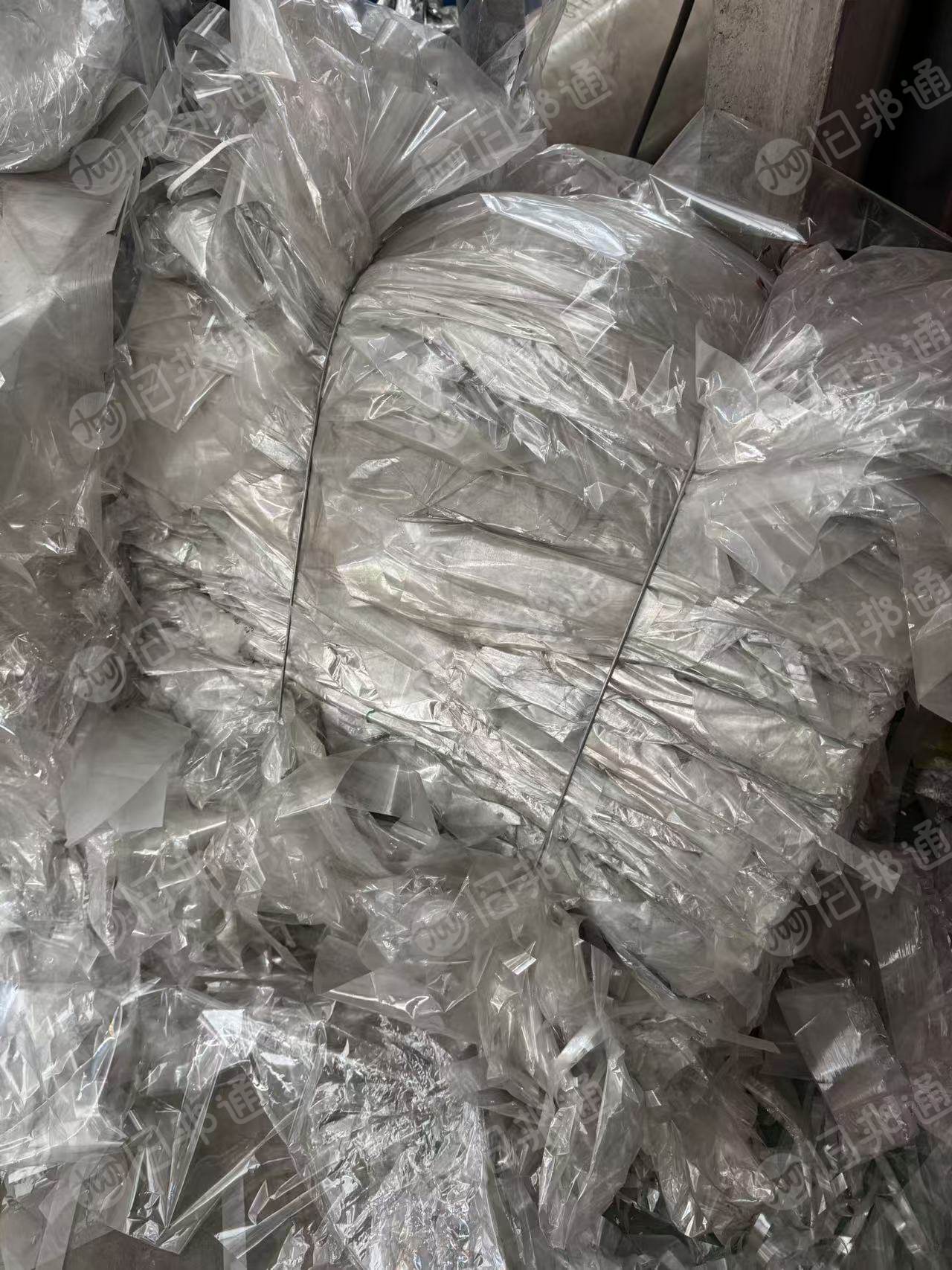 出售包电缆下来的PET膜，干净无杂，现货十几吨