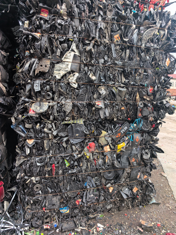 出售黑丙压块，大小响压块