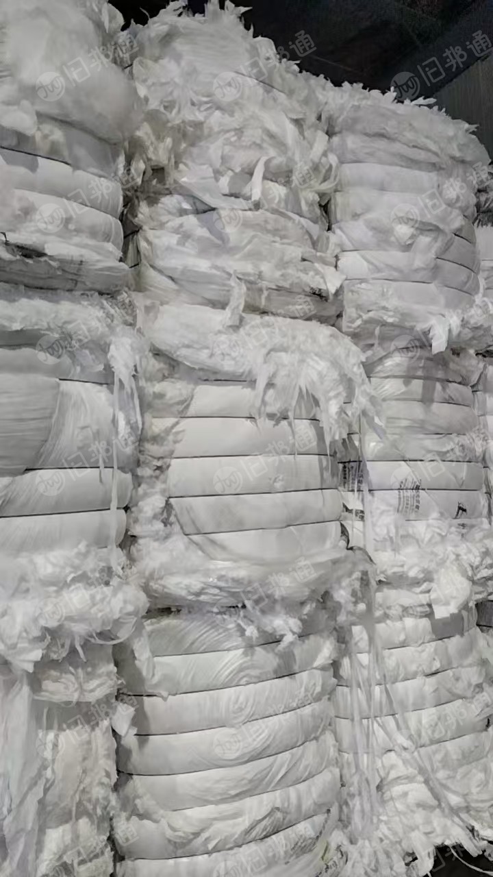 长期出售涤纶水刺无纺布，热风无纺布边角料，月供一百吨