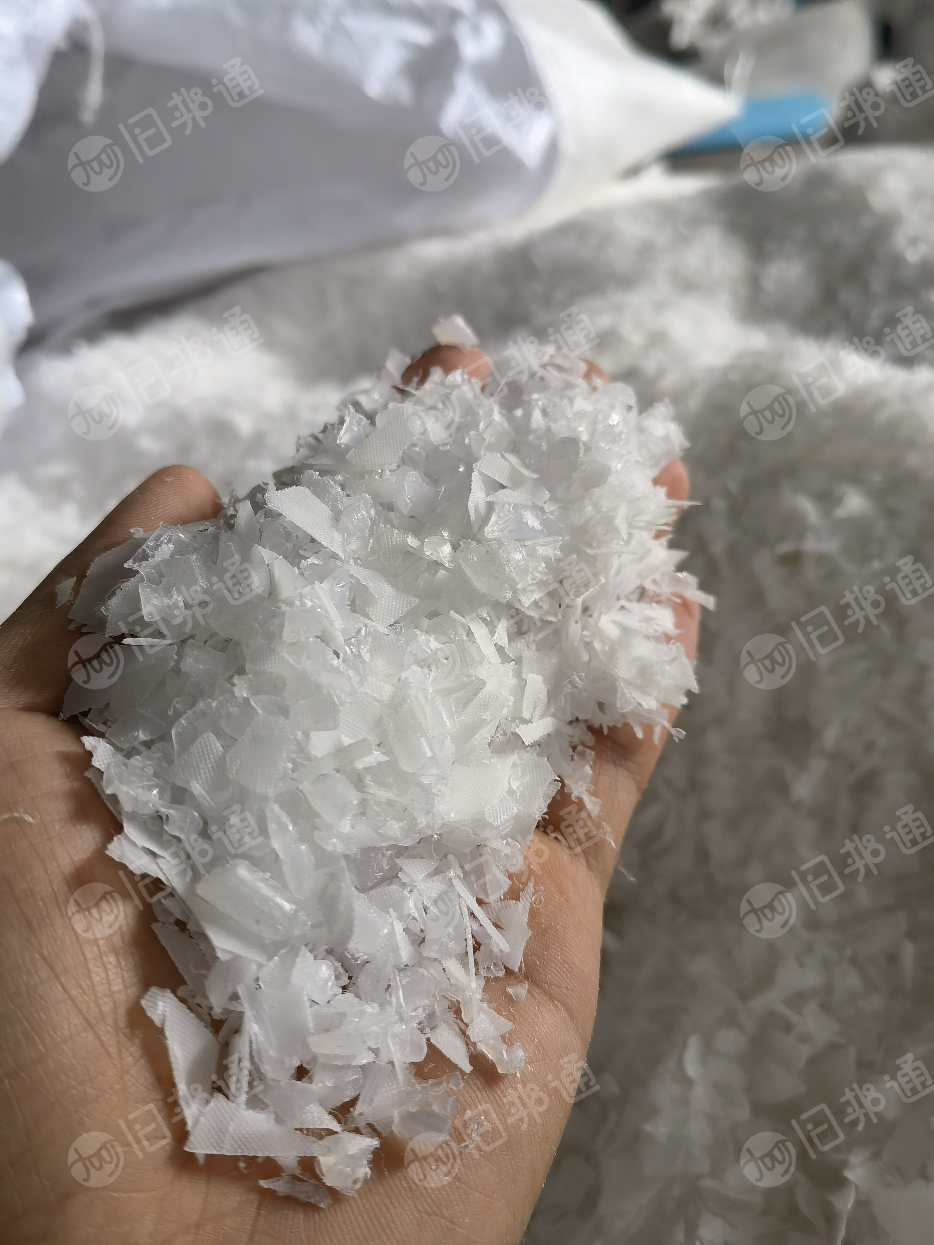 长期出售纯pp吸塑盒破碎料，现货9.6一车，可拉片