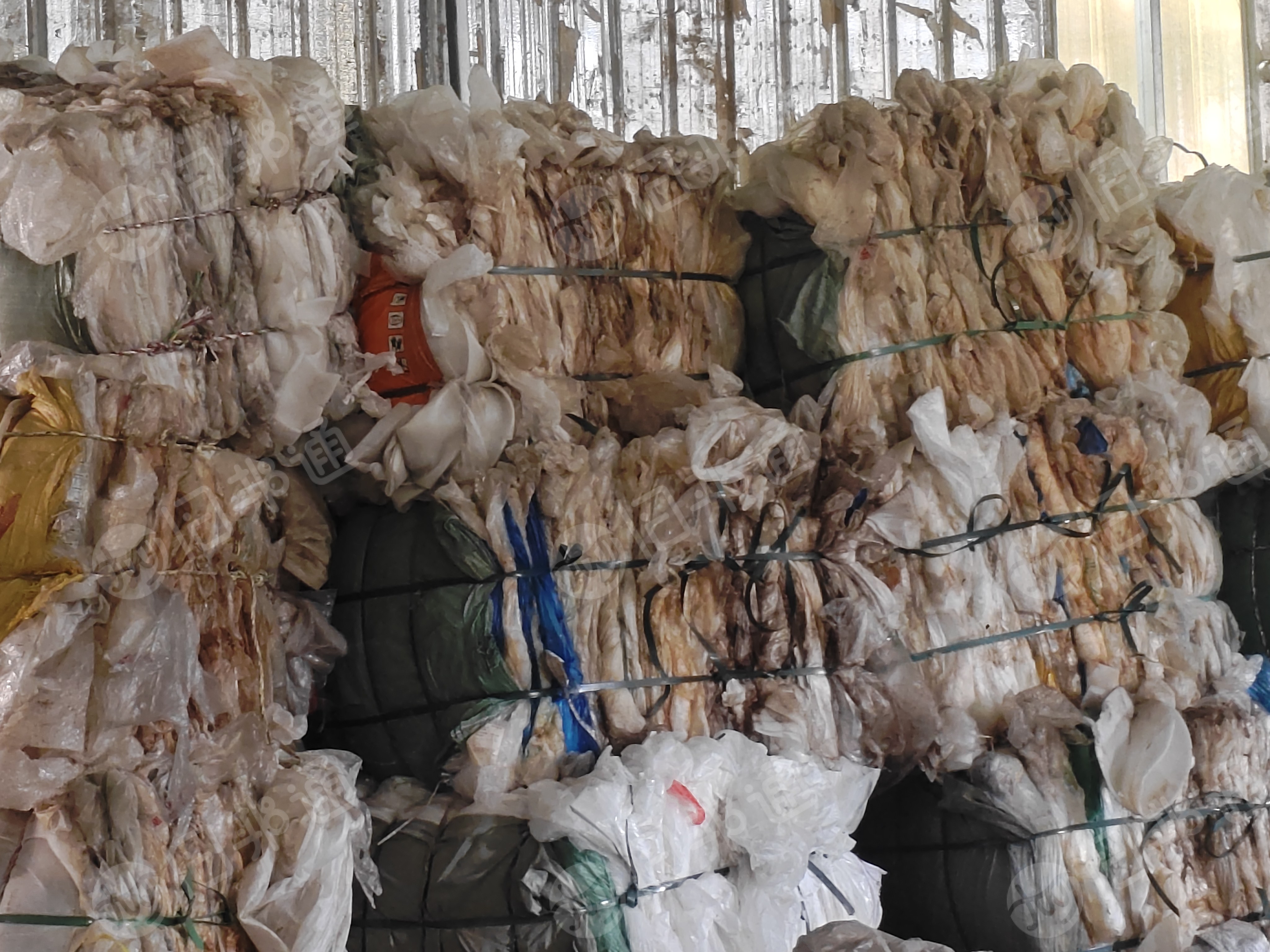 出售水洗PE膜，废旧编织袋