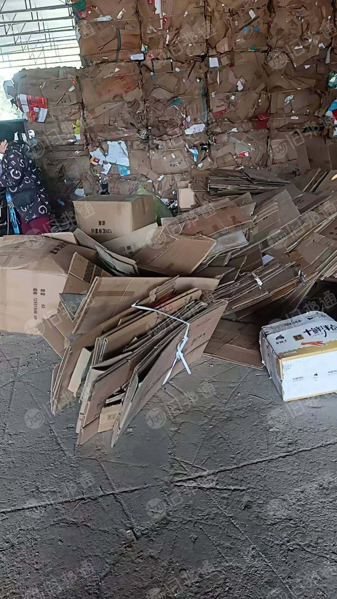 长期出售黄板纸压包料