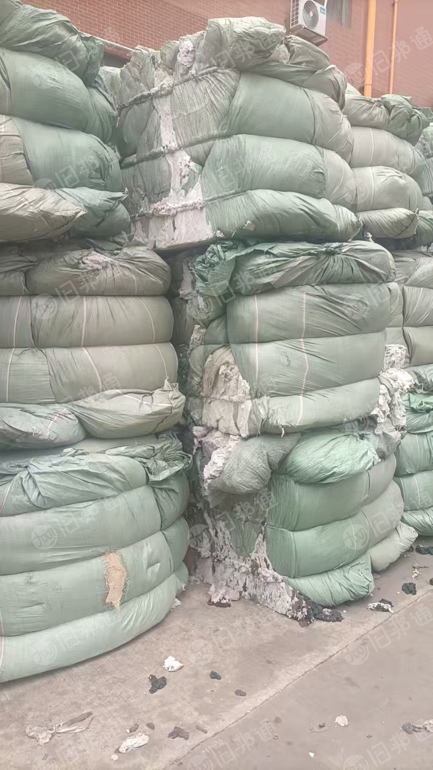 长期出售纺纱厂下来的废棉，现货110吨