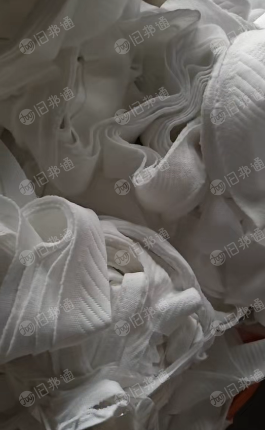 长期出售白色布条，切边条，摇粒绒床单边角料，空心丝，这些量少的是统货出