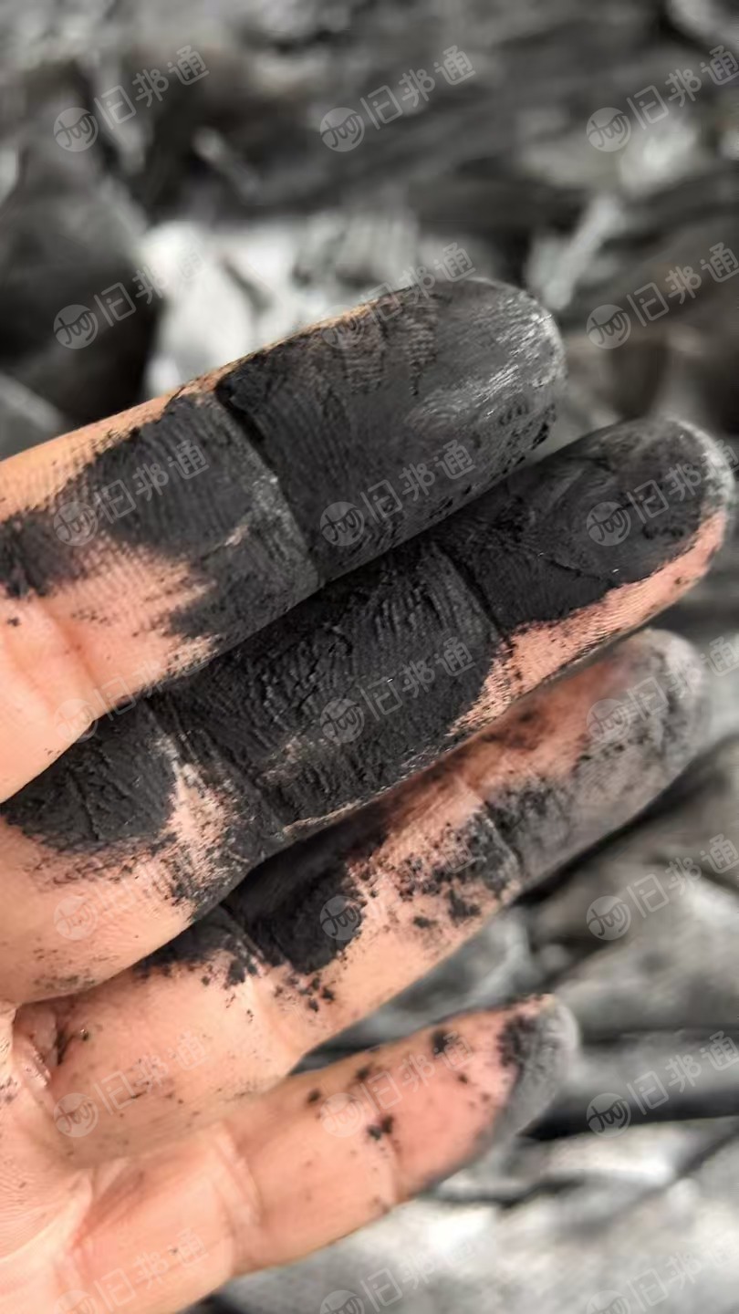 出售装石墨烯下来的吨包废料，内胆是黑色pE膜，现货一挂车