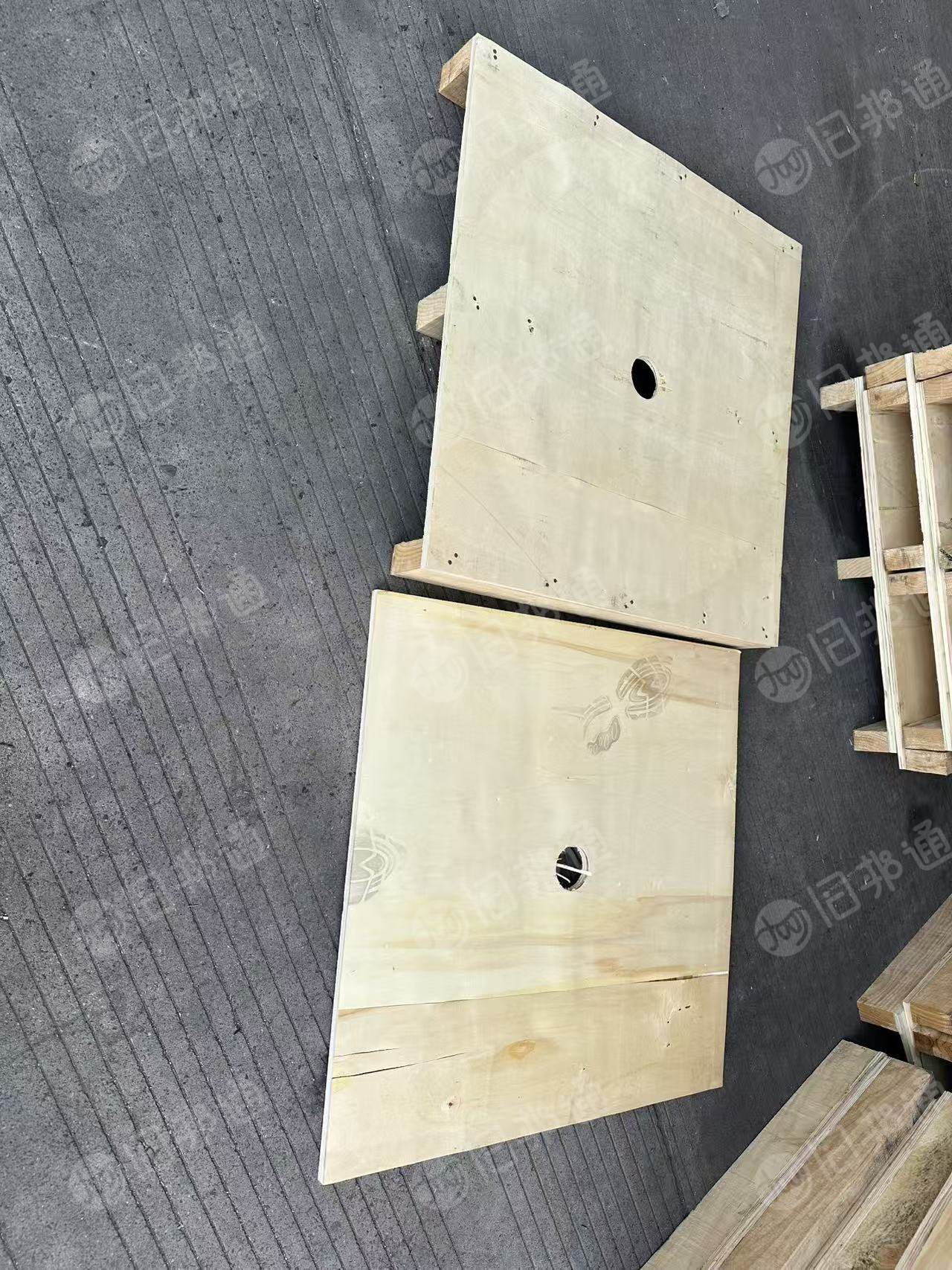 出售木托盘，9成新，规格86*86