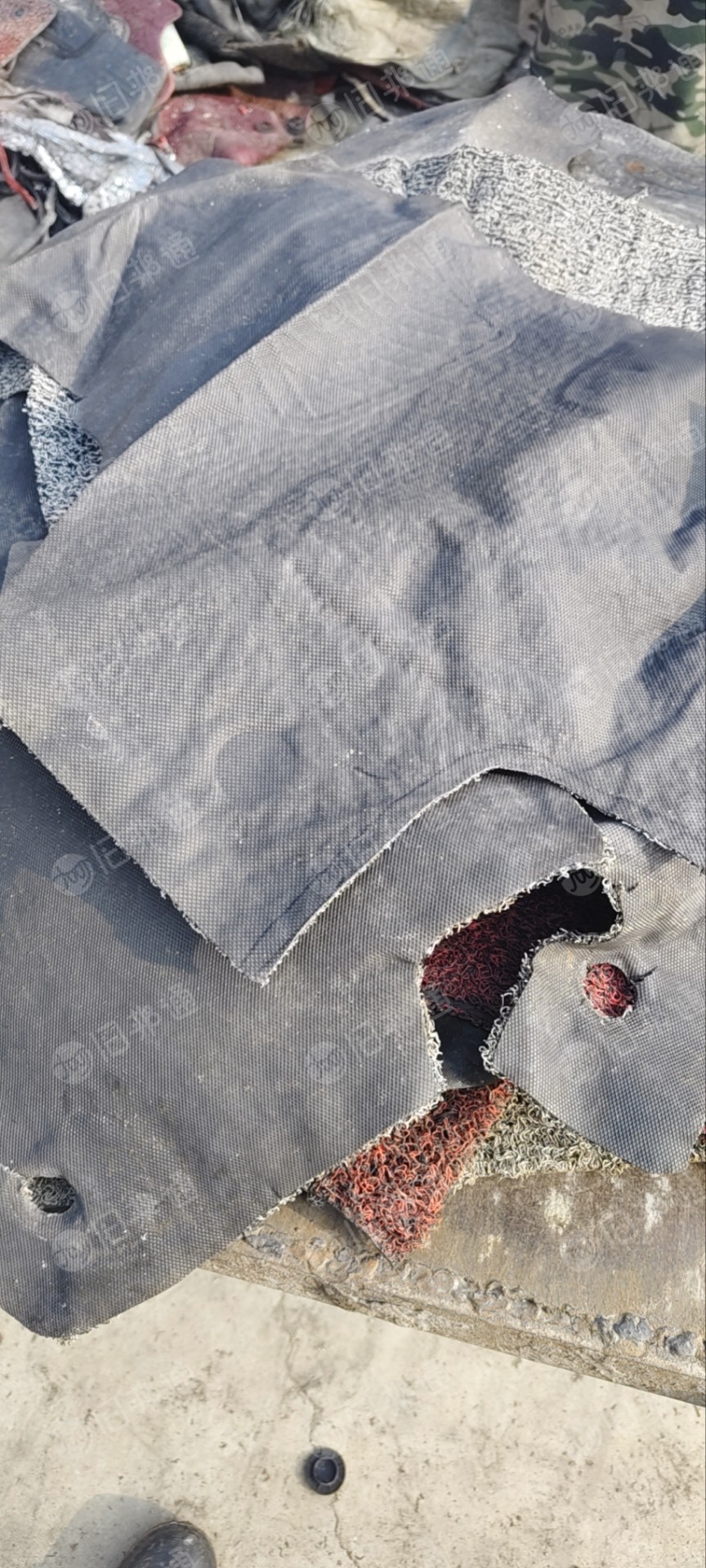 大量求购PVC汽车丝圈脚垫废料，造