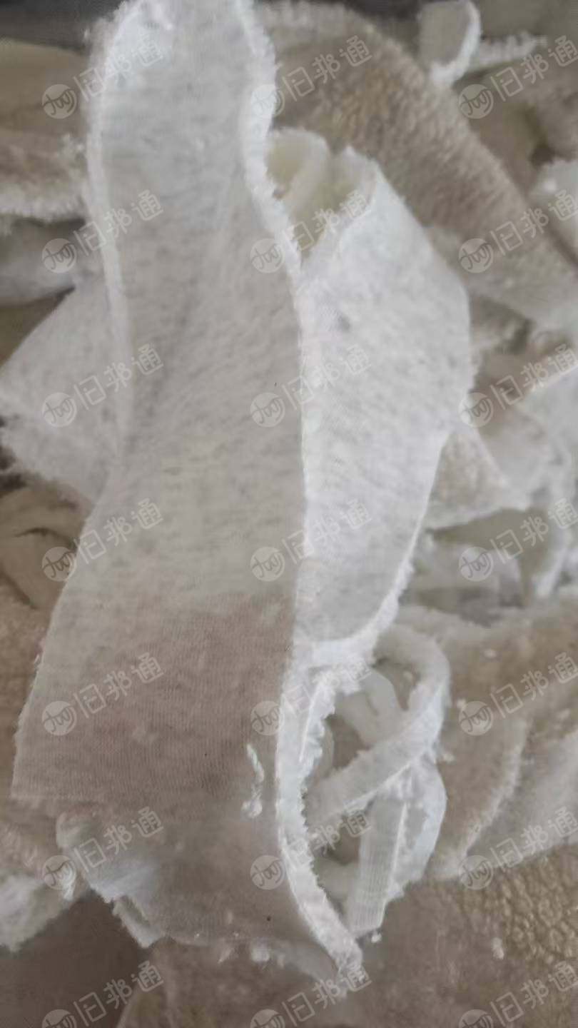 长期出售睡衣边角料，废布料，开花料，复合布开花料，现货有十几吨，货在河南许昌