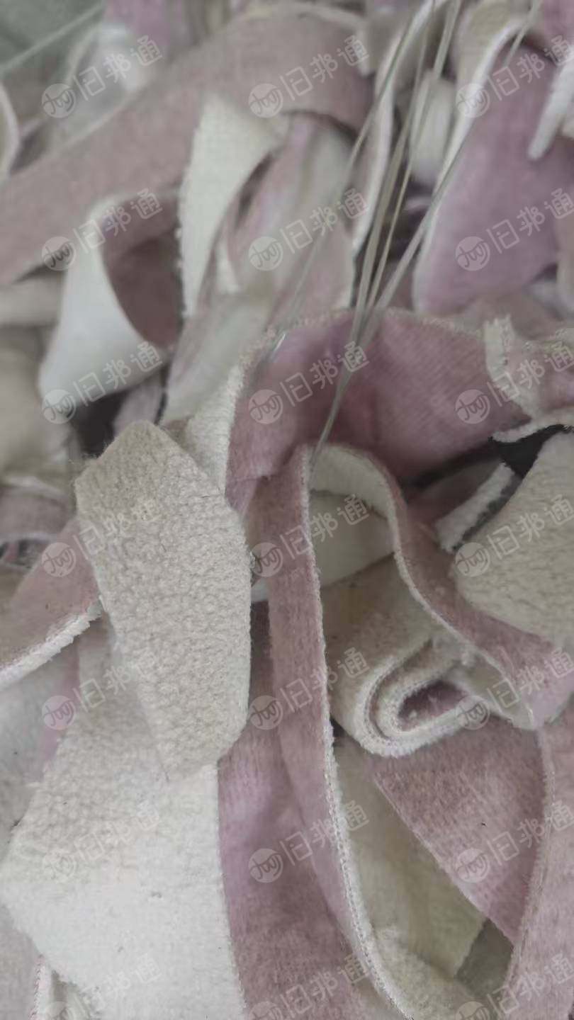 长期出售睡衣边角料，废布料，开花料，复合布开花料，现货有十几吨，货在河南许昌