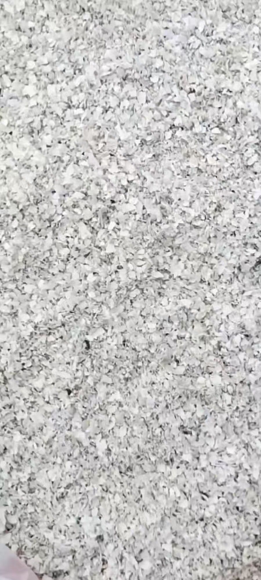 出售中性PVC墙纸破碎料，现货两百多吨