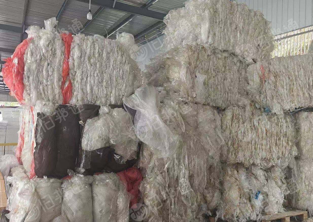 出售PE胶水膜废料，长期有货