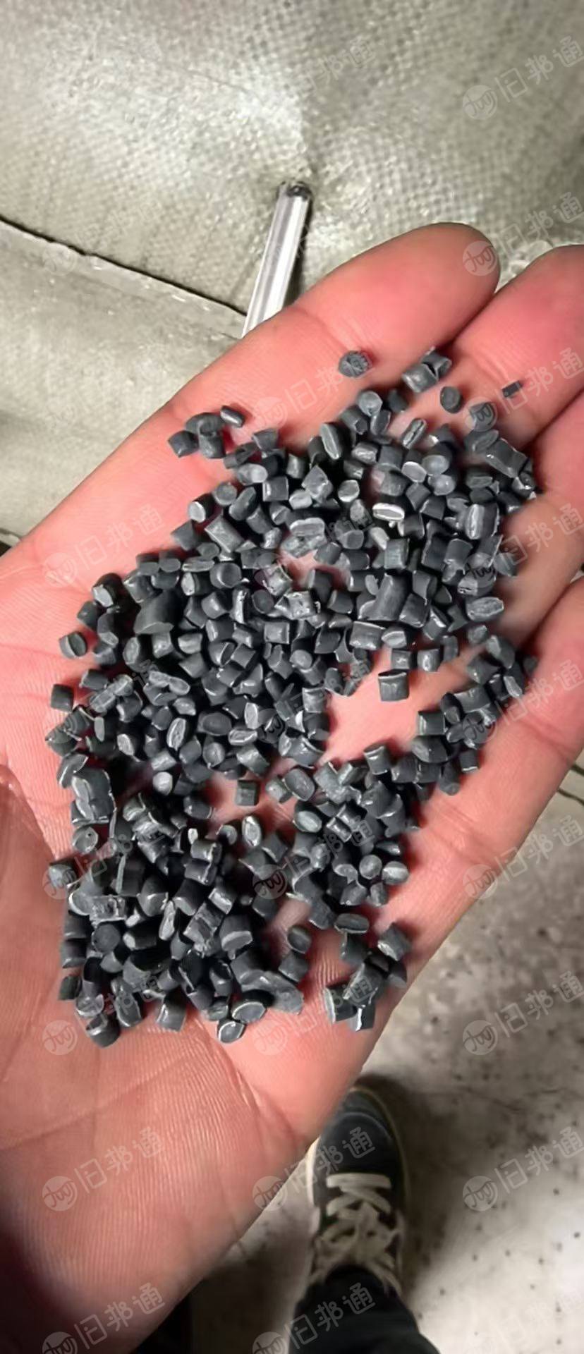 出售PE快递袋颗粒，拉伸700以上