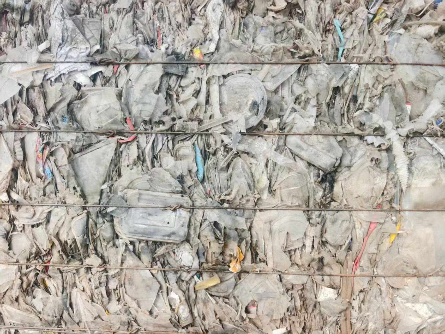 出售混压餐盒压块，透明丙压块，现货一挂