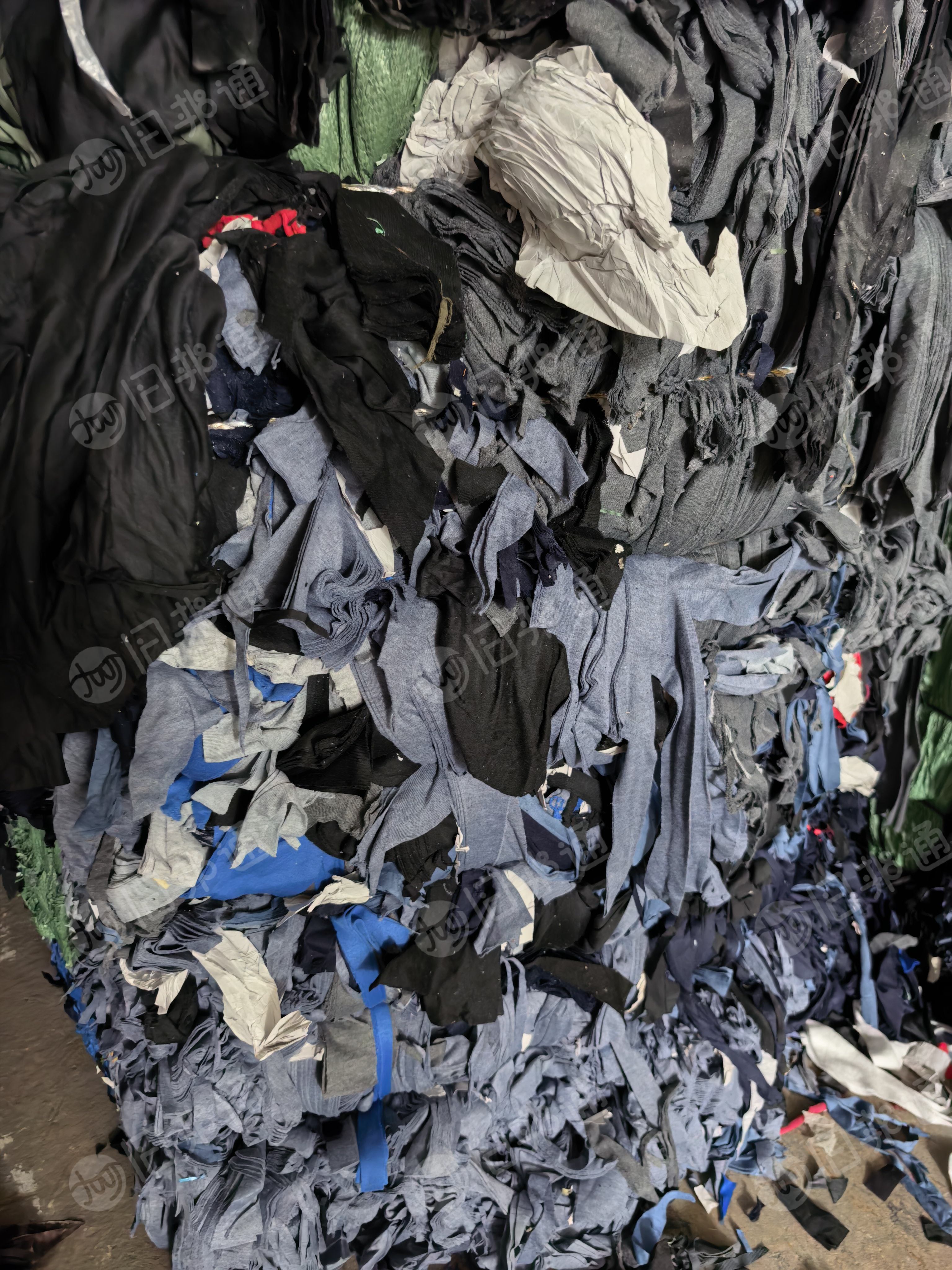 长期大量出售氨纶造粒布,涤纶造粒布,现货各有一千多吨,欢迎联系。