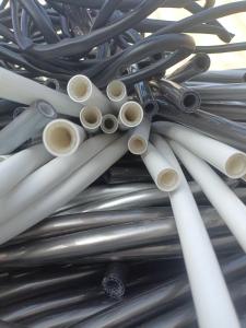 出售PVC水管料，卫浴管料，工厂生产下来的残次品