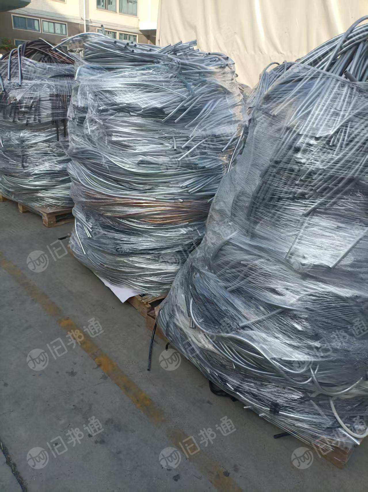 出售PVC水管料，卫浴管料，工厂生产下来的残次品