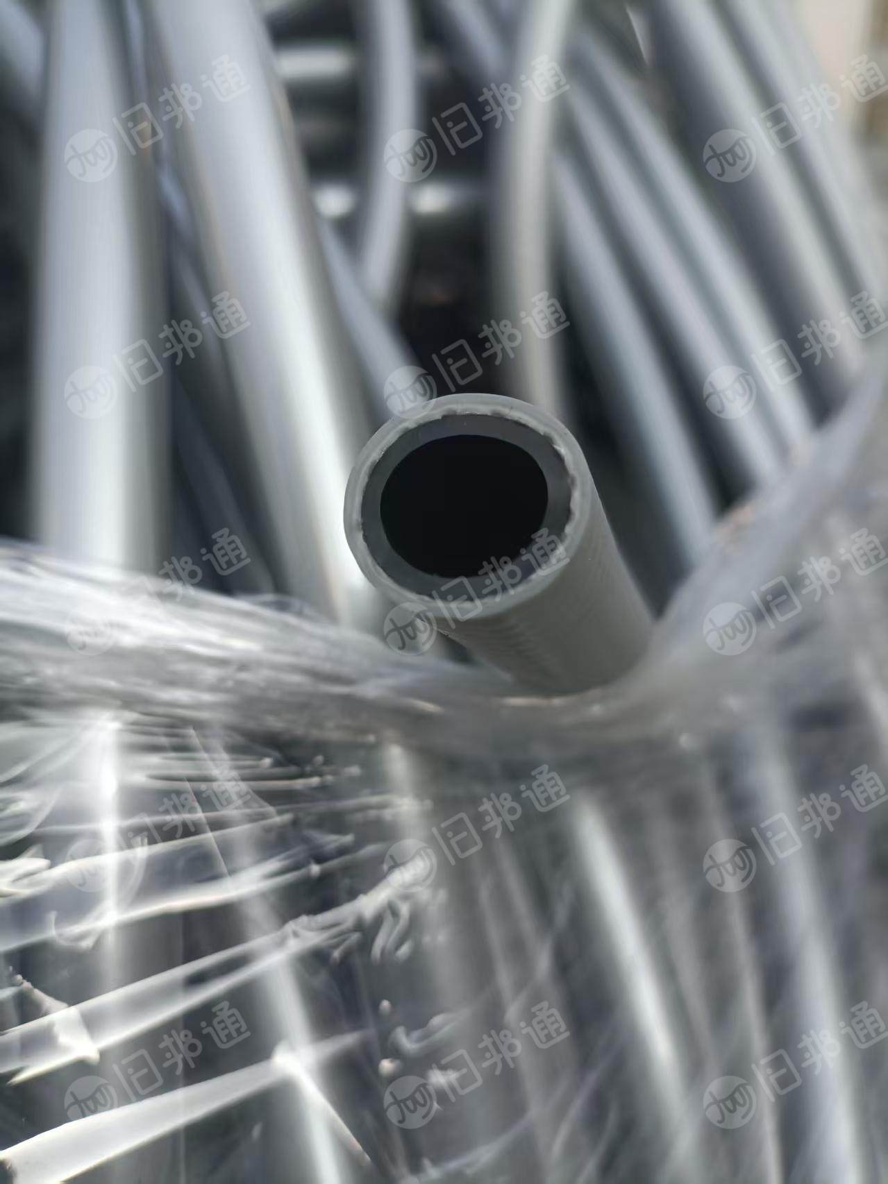 出售PVC水管料，卫浴管料，工厂生产下来的残次品