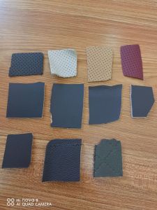 出售pvc皮革边角料，pu边角料，超纤边角料，现货几十吨，长期有货