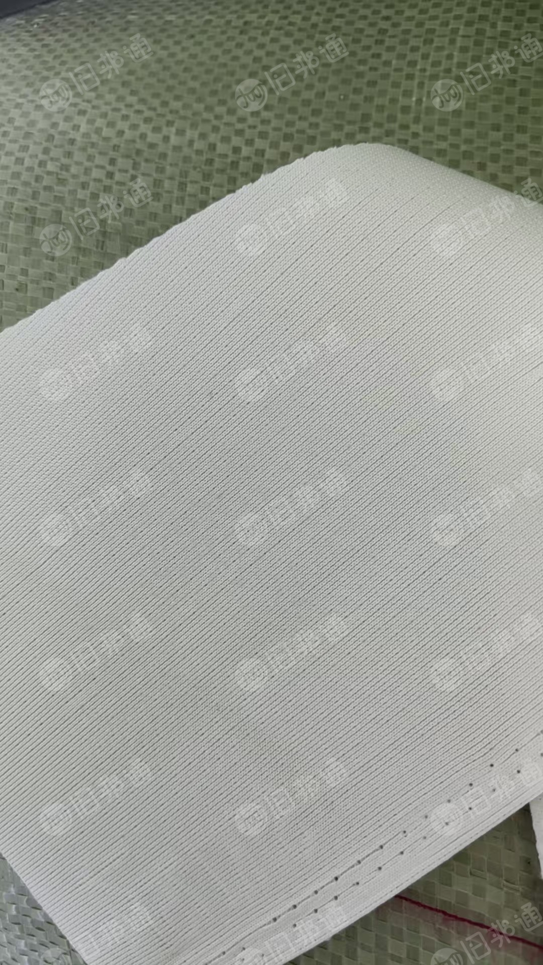 长期出售飞织鞋材废布,涤纶废布,网眼布,月供一百多吨