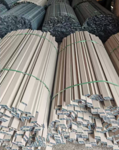 出售废铝，6063喷涂料16吨左右，6063氧化料2吨左右。带票自提