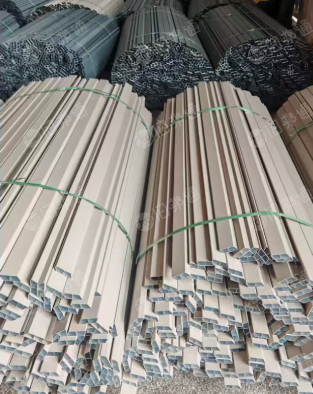 出售废铝，6063喷涂料16吨左右，6063氧化料2吨左右。带票自提