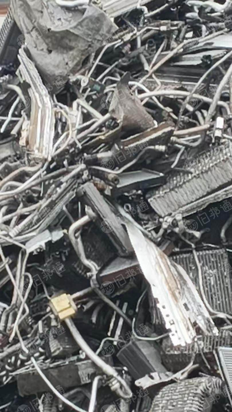 出售水箱铝，大小水箱分开