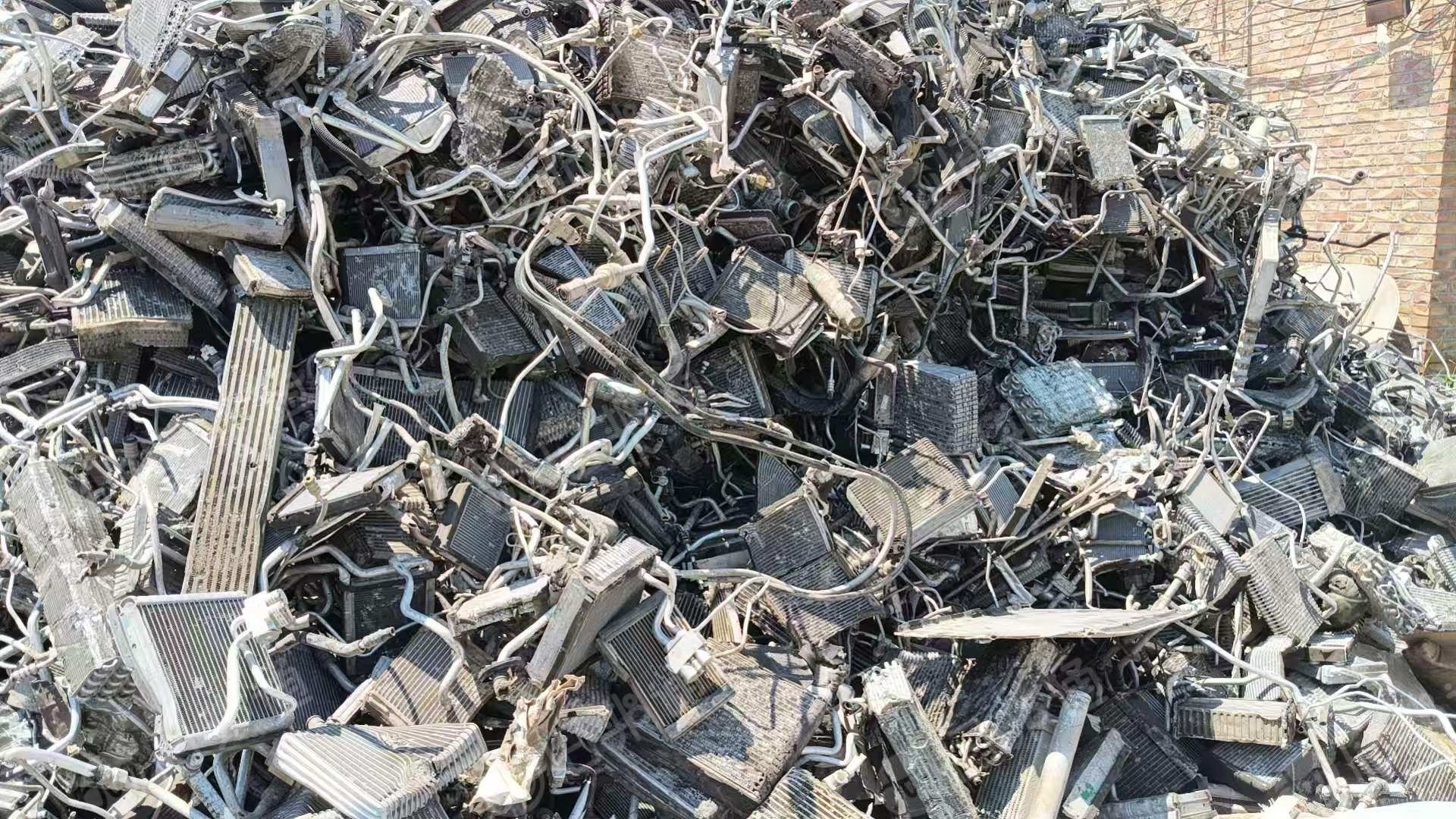 出售水箱铝，大小水箱分开