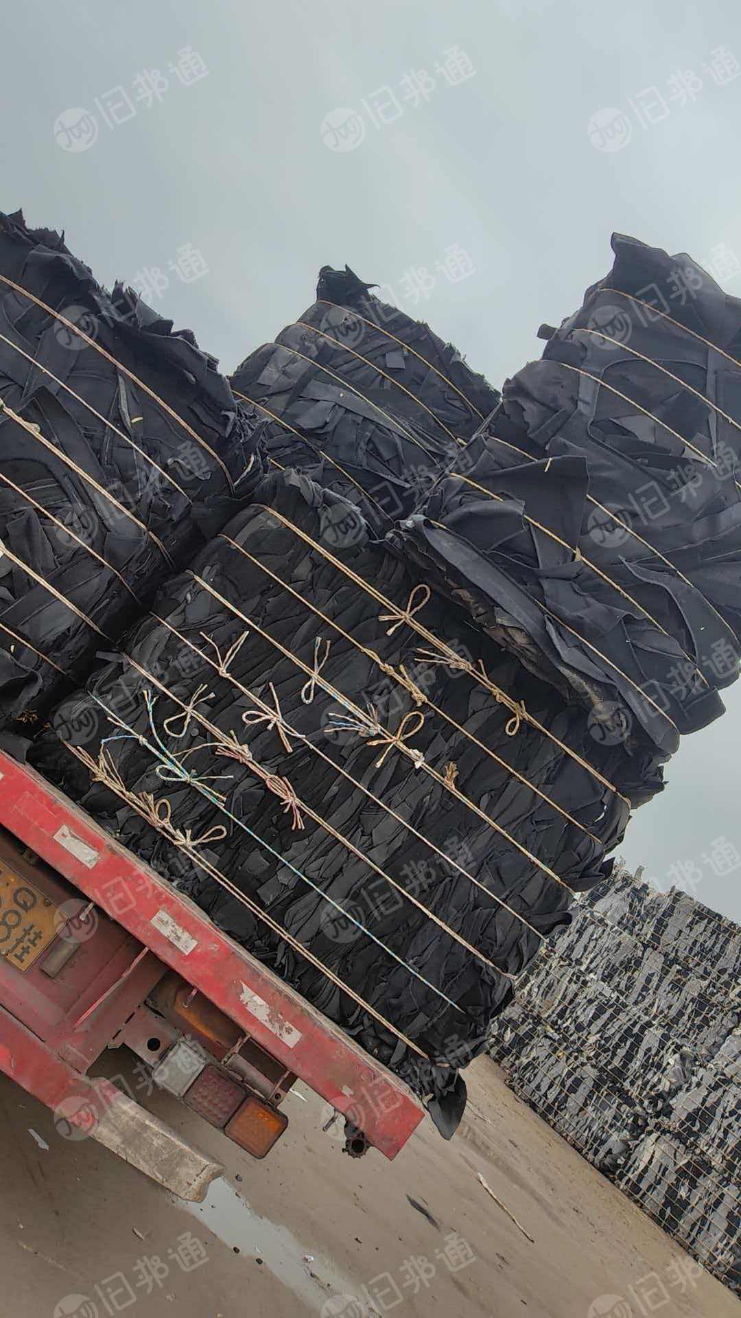 长期大量出售比亚迪厂下来的汽车内饰料，汽车内饰地毯料，货在河南郑州