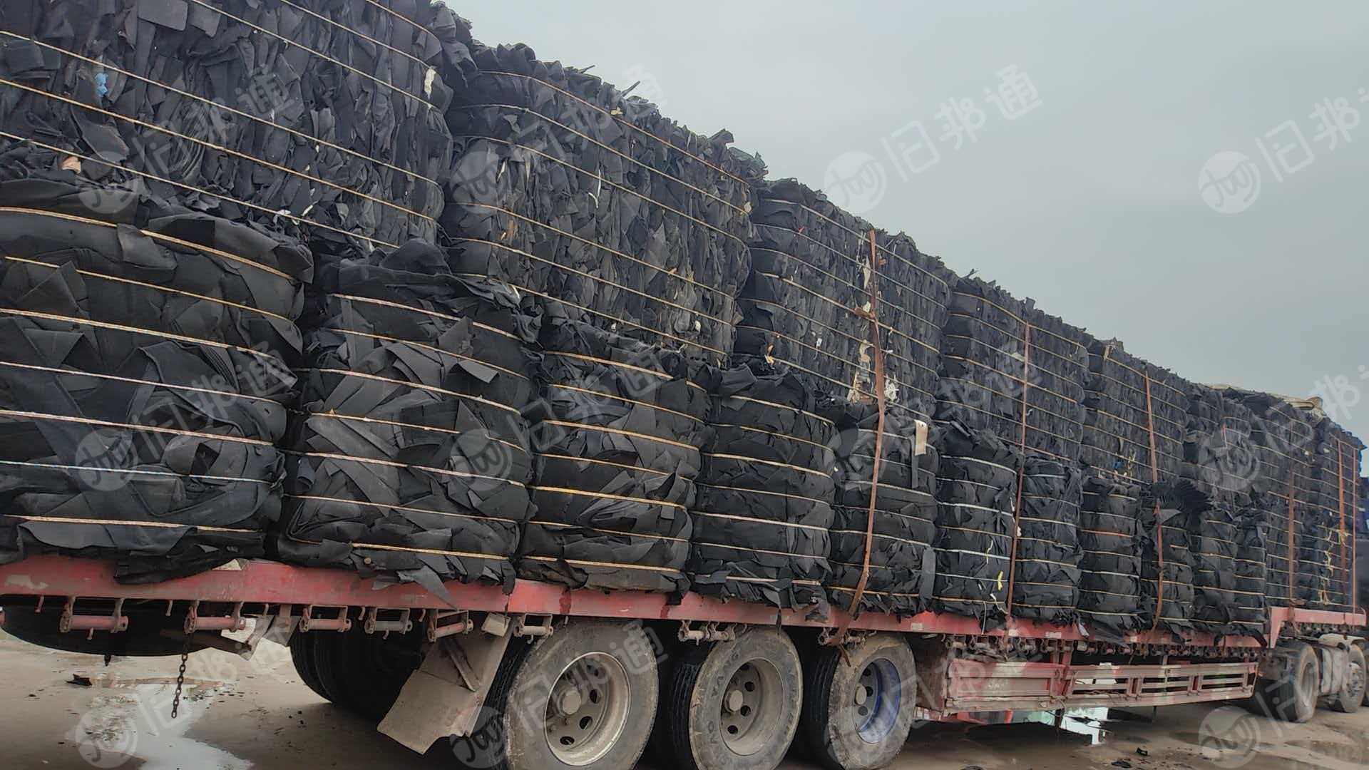 长期大量出售比亚迪厂下来的汽车内饰料，汽车内饰地毯料，货在河南郑州