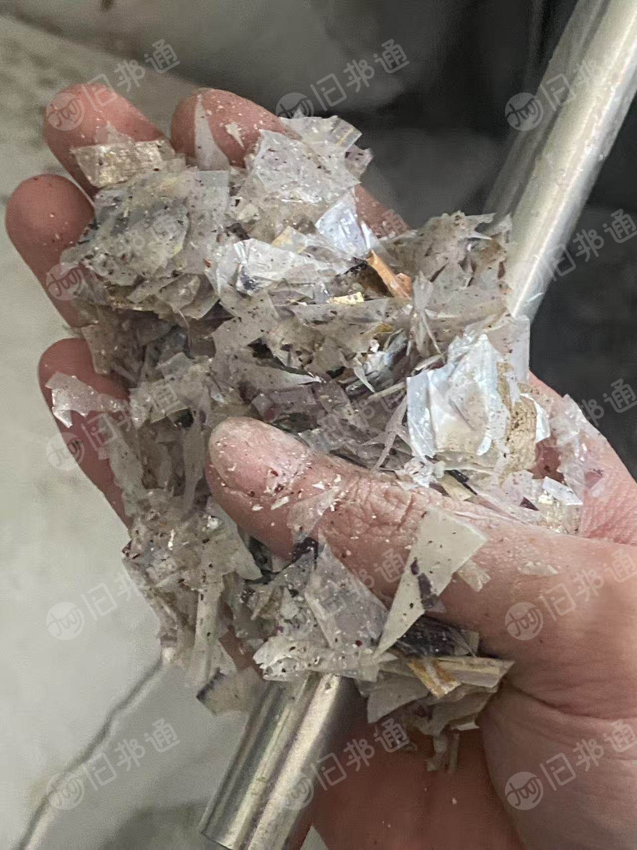 出售pet花膜破碎料，现货60吨