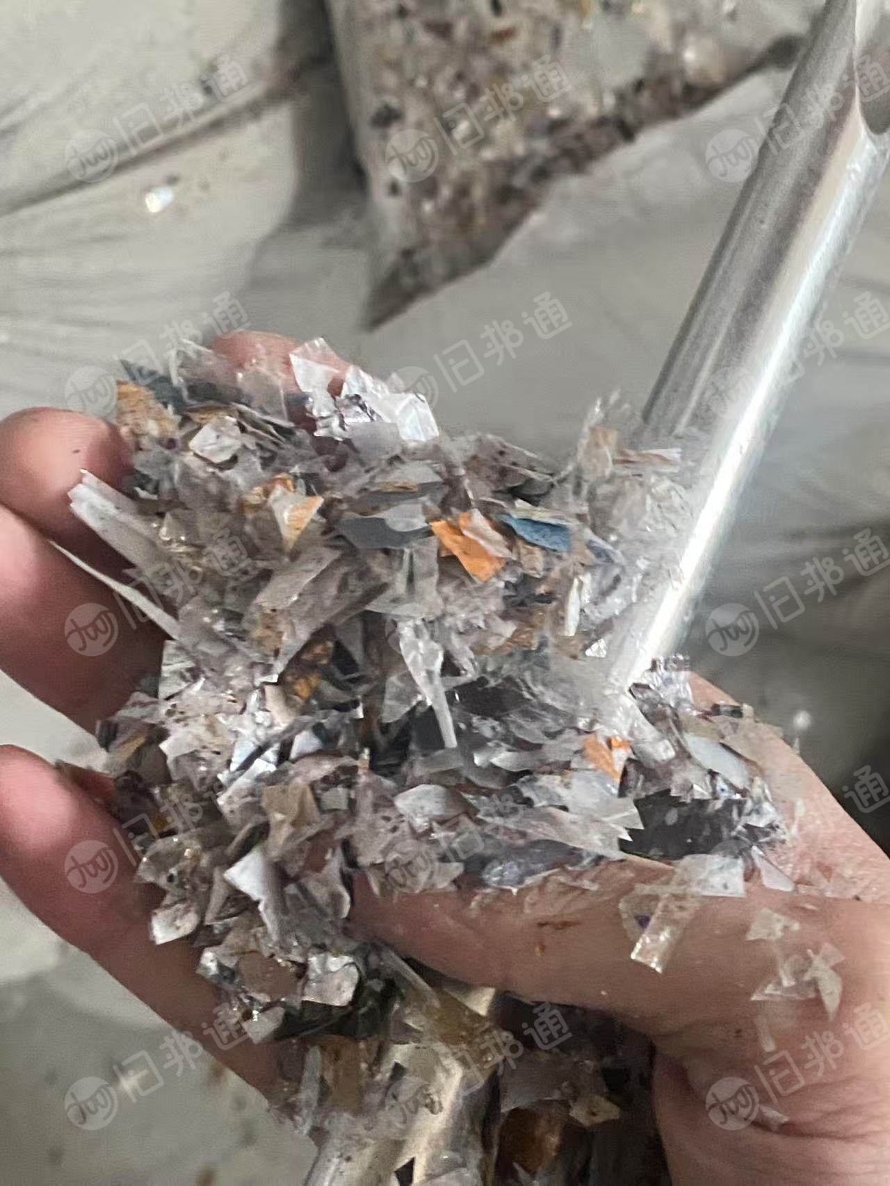 出售pet花膜破碎料，现货60吨