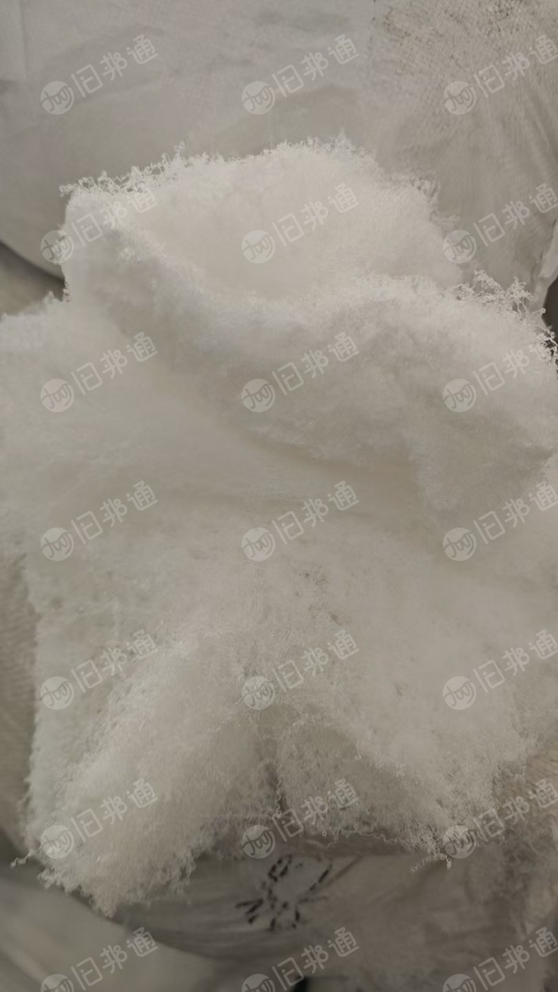 长期出售氨纶低弹丝,筒纱割下来的,有白色的,也有其他颜色的,现货80吨左右,货在广东中山