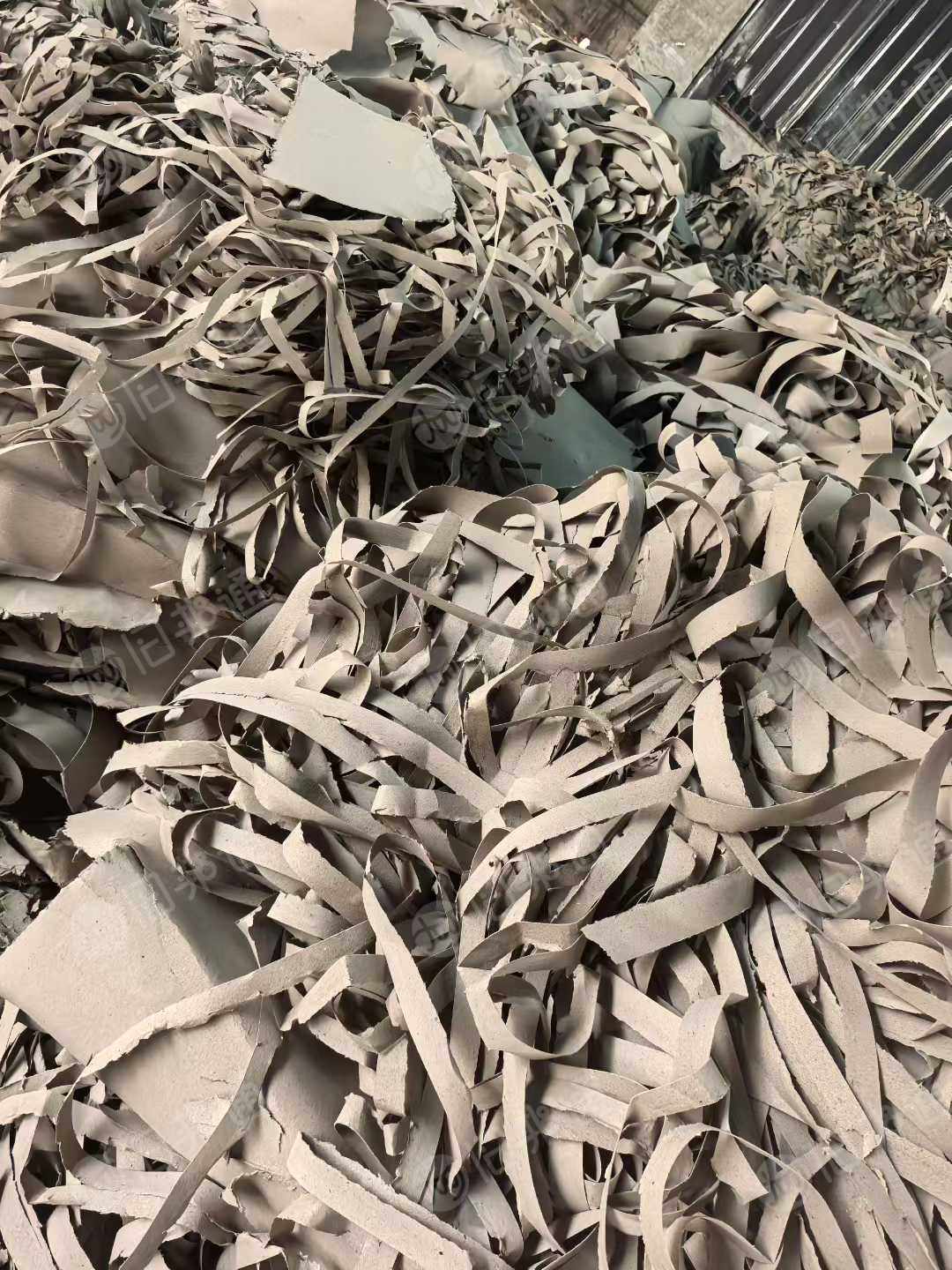 长期出售纱管纸边角料，大量货源