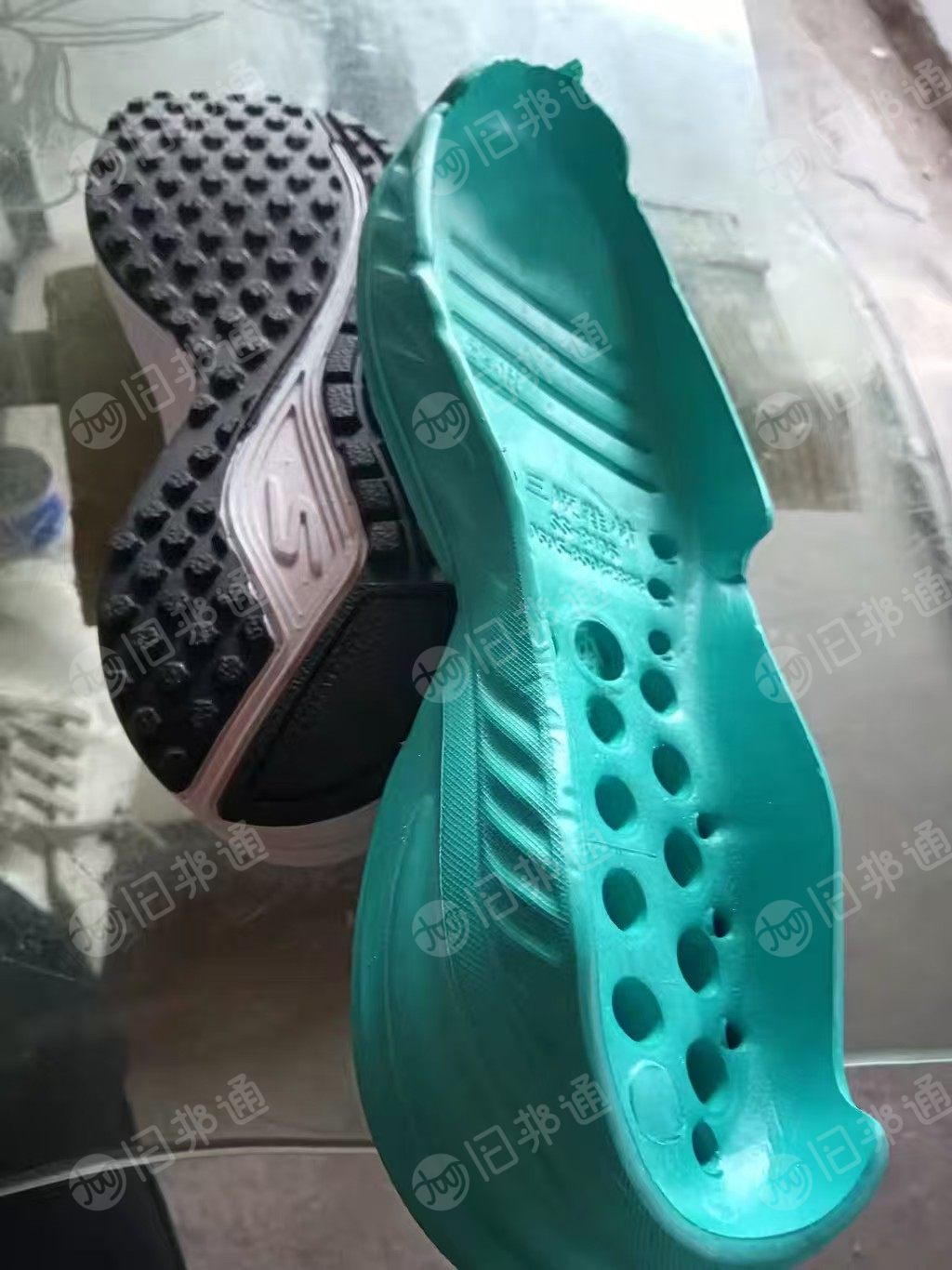 出售EVA鞋底带点橡胶，现货30多吨，可炼油