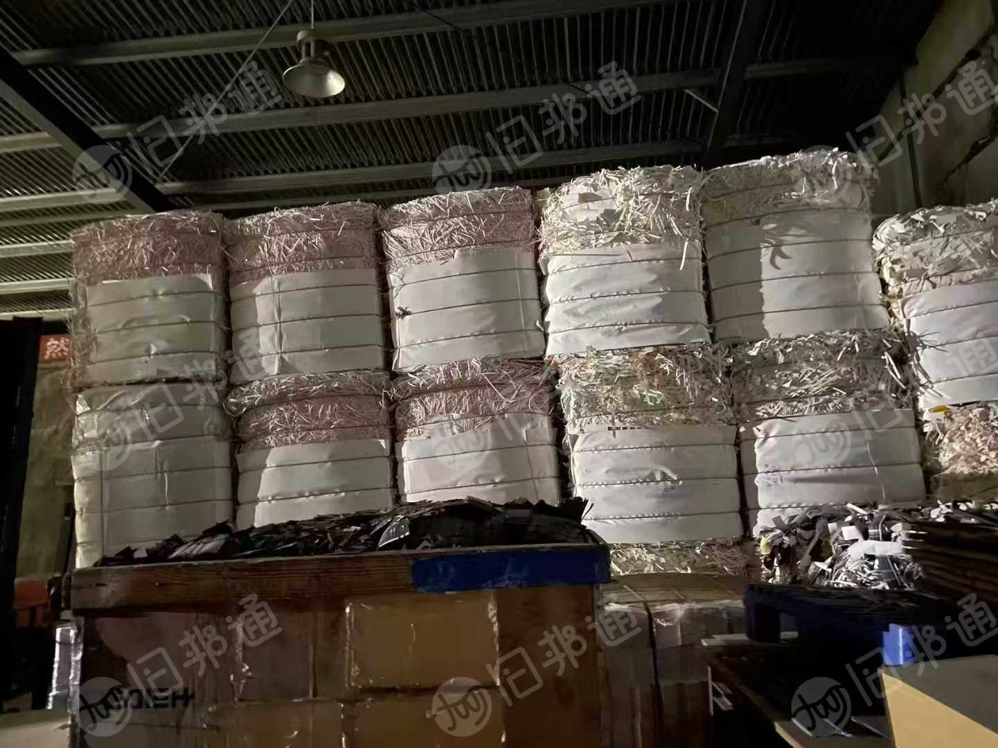 长期出售金银卡边角料,无膜带膜都有