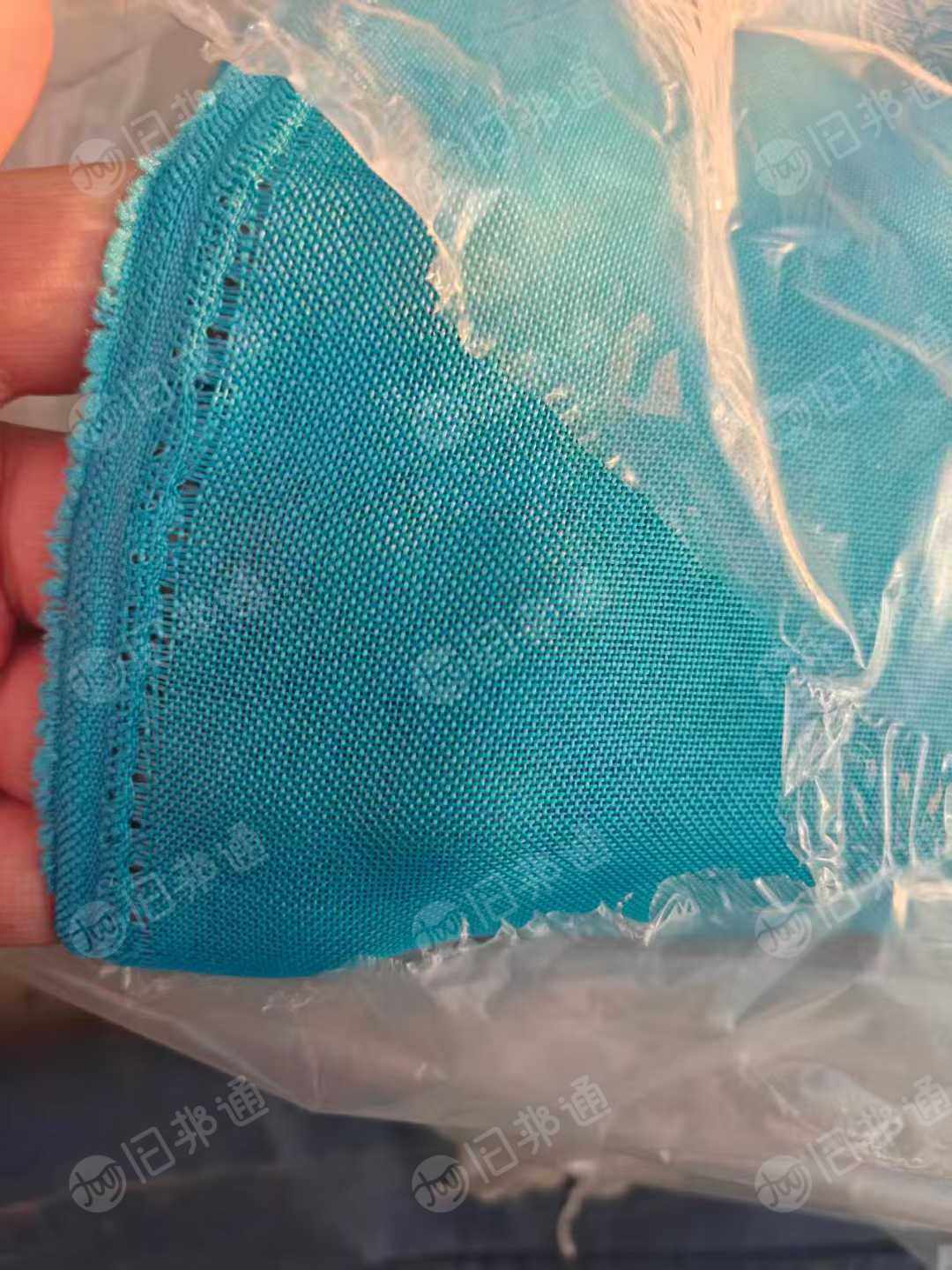 出售库存牛津布，门幅1.6，一个批号，现货有3吨多，货在浙江绍兴