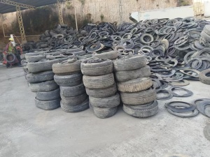 长期出售小车轮胎，有割口圈