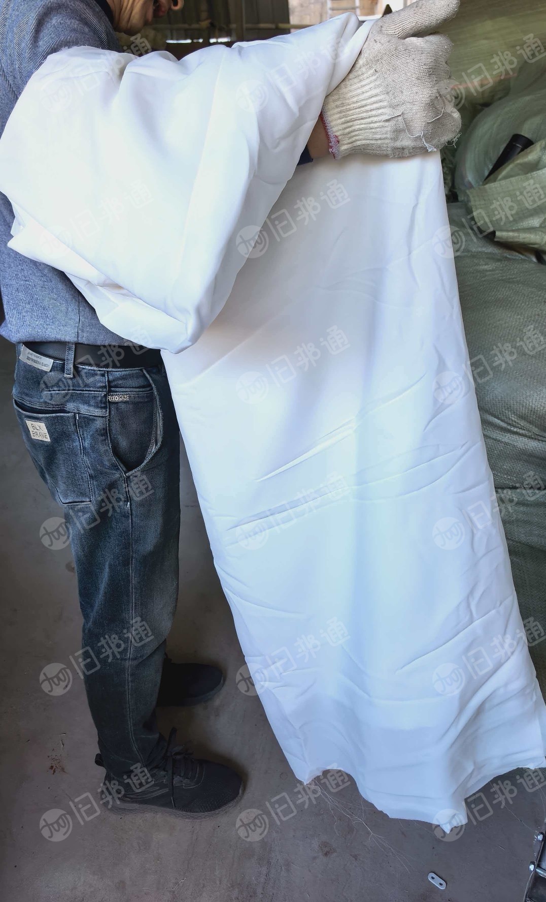 出售窗帘布,白纱,窗帘废布,现货10吨左右,货在湖南长沙