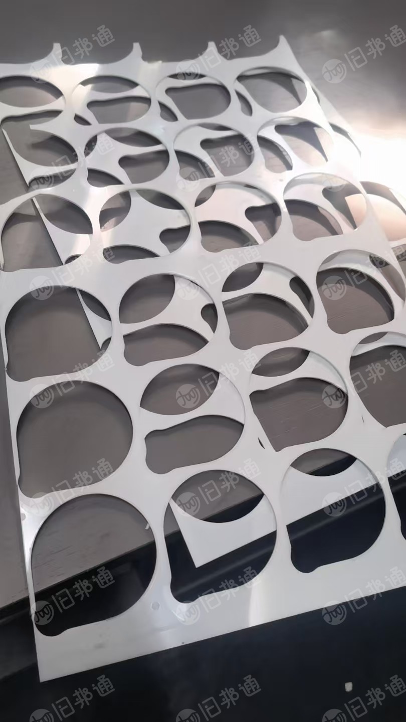 出售乳白色的pp片材毛料，现货150吨