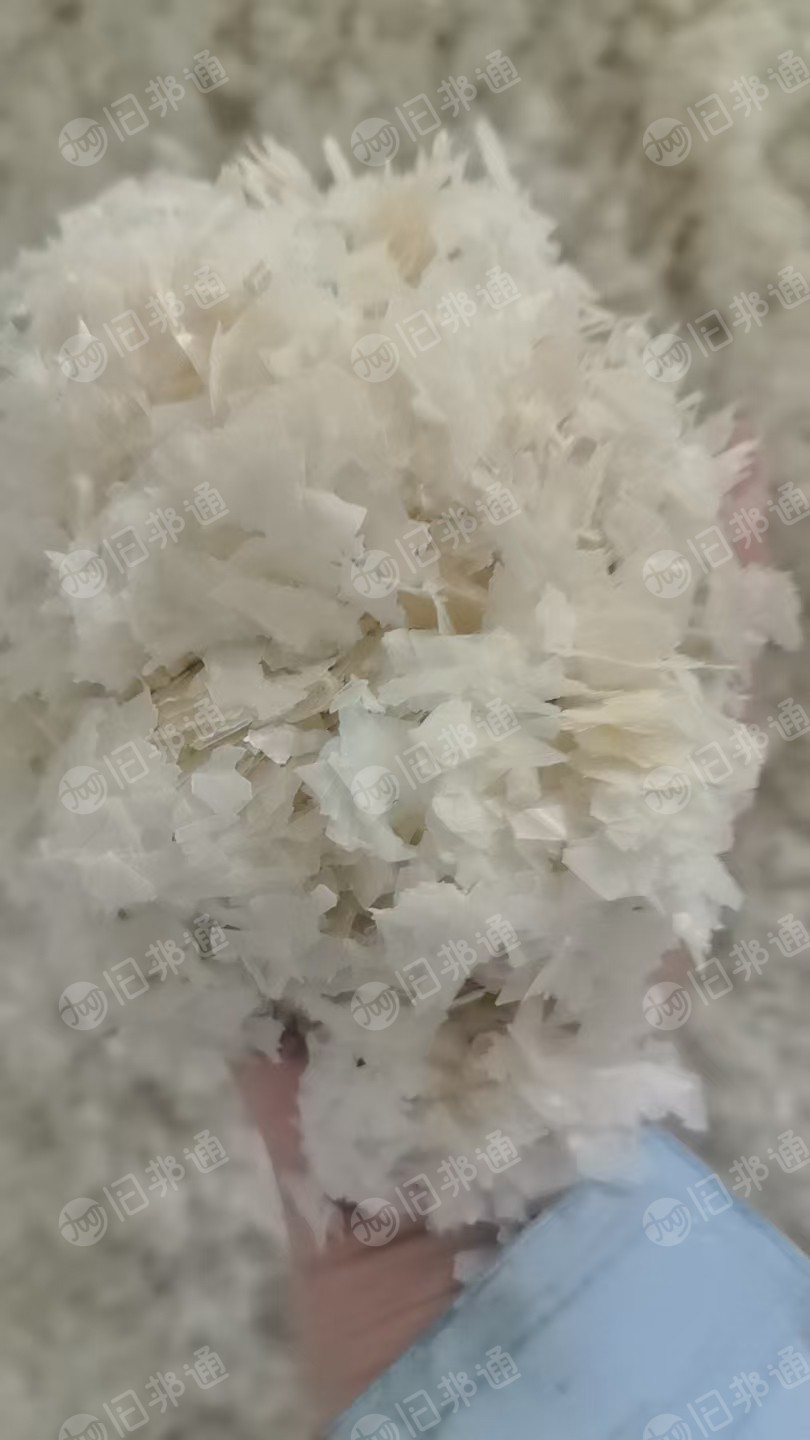 大量出售ABS光伏板破碎料