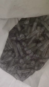 出售透明瓶胚毛料，现货十几吨