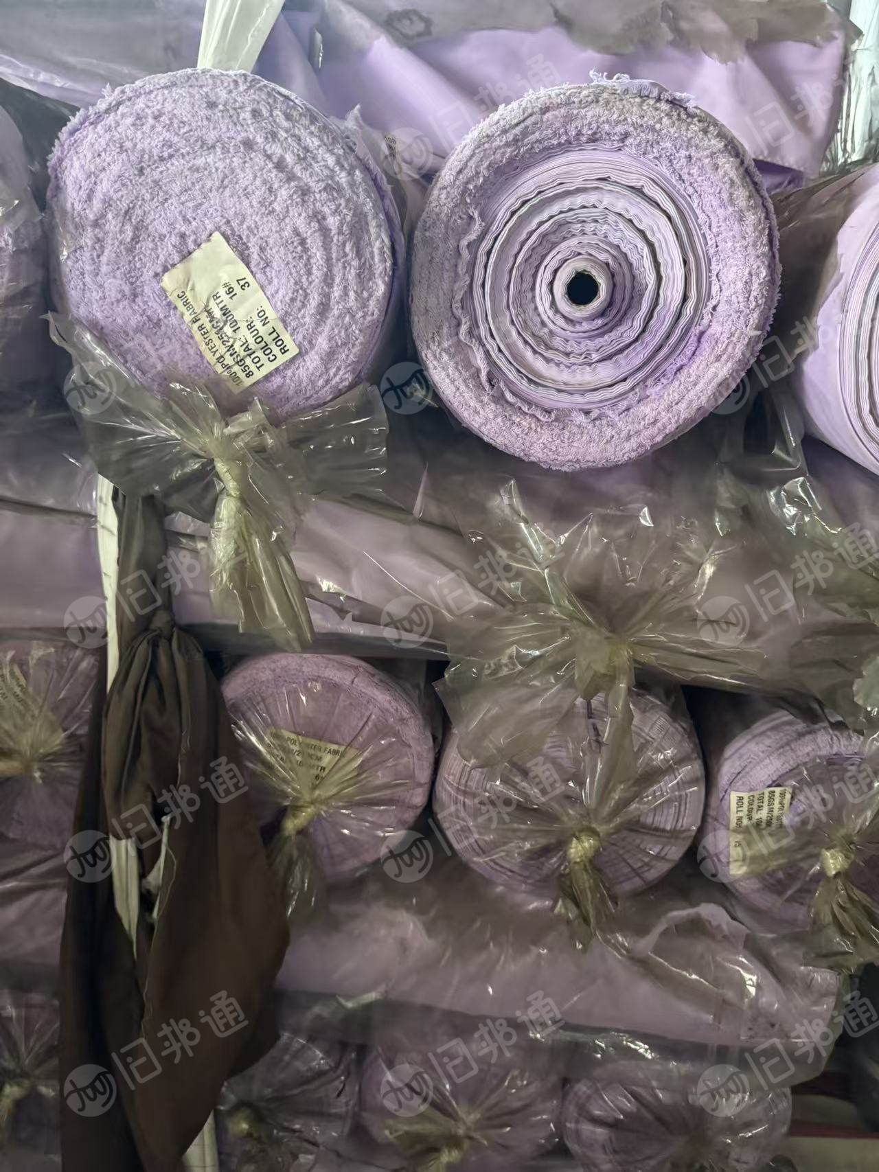 长期出售库存磨毛布，印花布，可以做家纺用品，现货有十来万米，货在浙江湖州