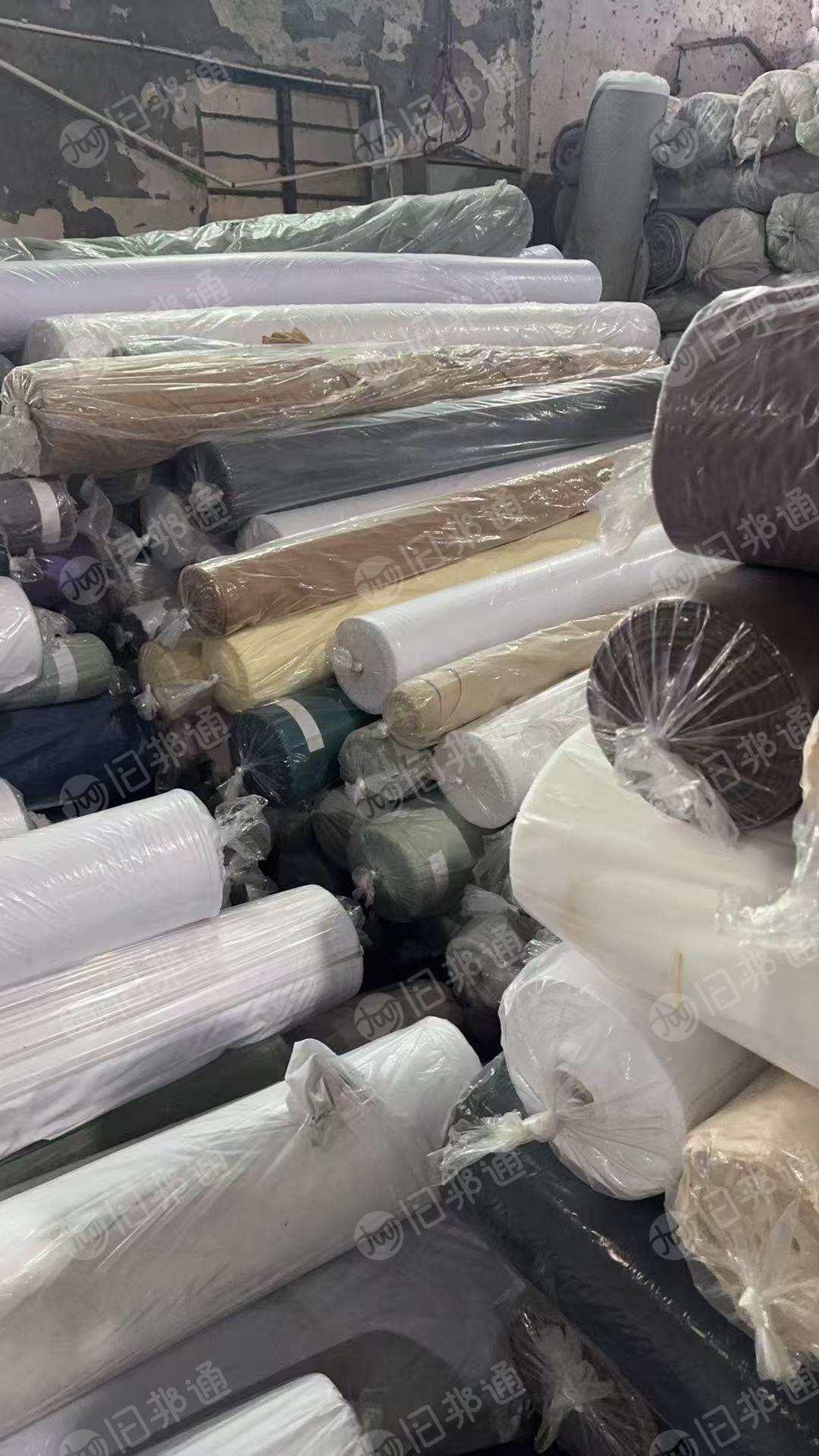 长期出售库存磨毛布,印花布,可以做家纺用品,现货有十来万米,货在浙江湖州