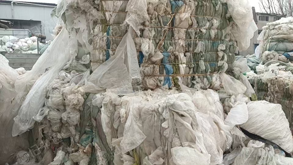 长期出售二级水洗高压膜，高压膜废料，现货20吨未分拣，厂在河北保定