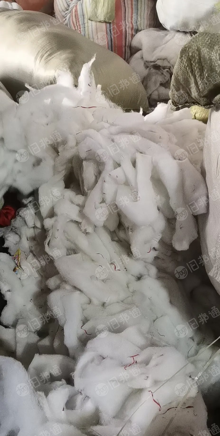 长期出售监狱下来的丝棉边角料，线头棉，现货有200多包，货在江西南昌