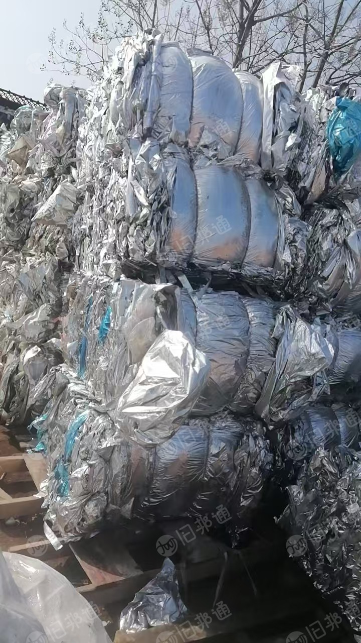 出售pe镀铝膜，装过果汁下来的，现货17吨