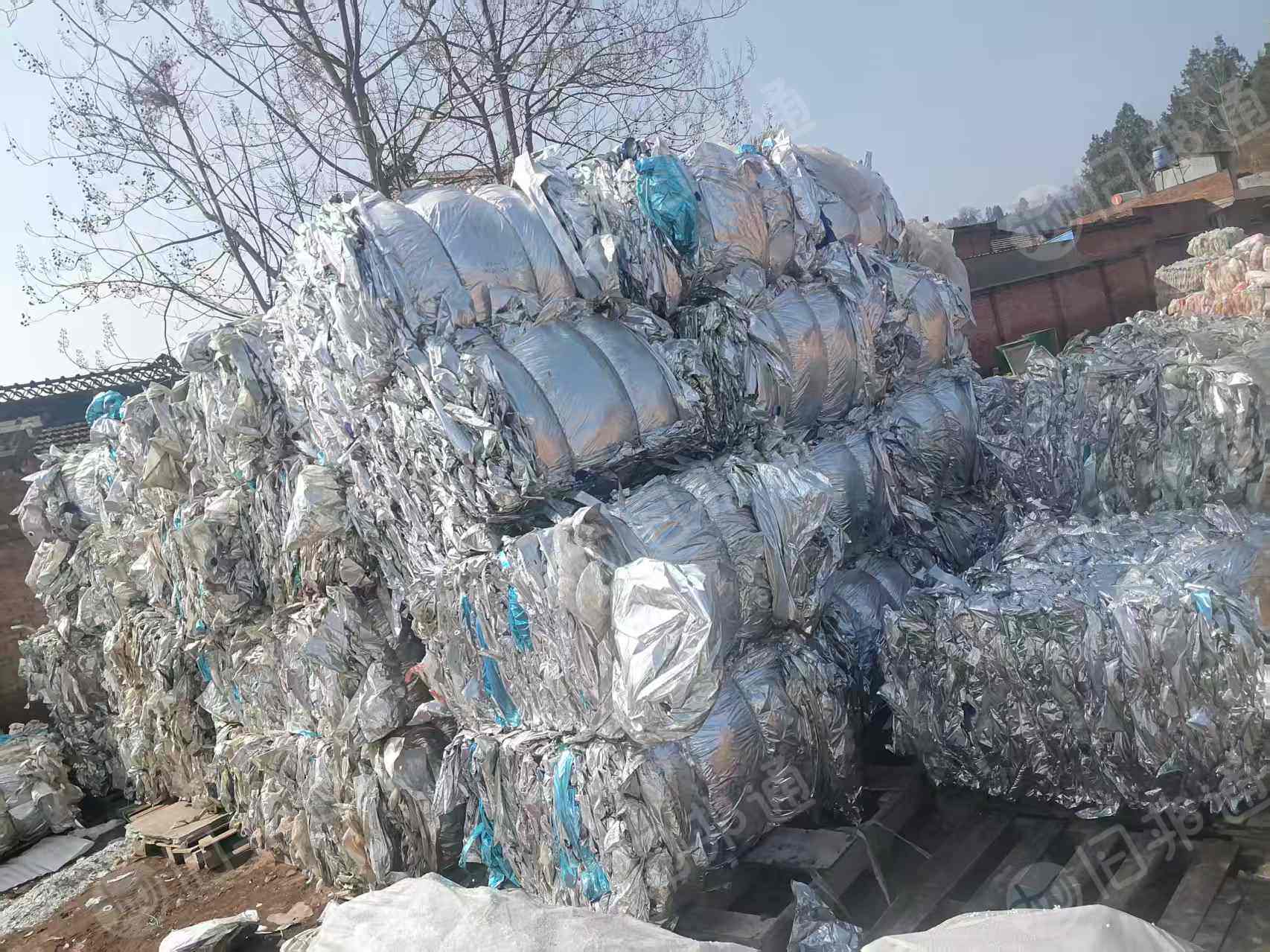 出售pe镀铝膜，装过果汁下来的，现货17吨