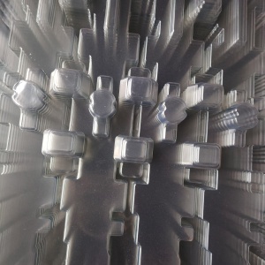 出售pet吸塑片破碎料，A级、B级都有，月供70吨