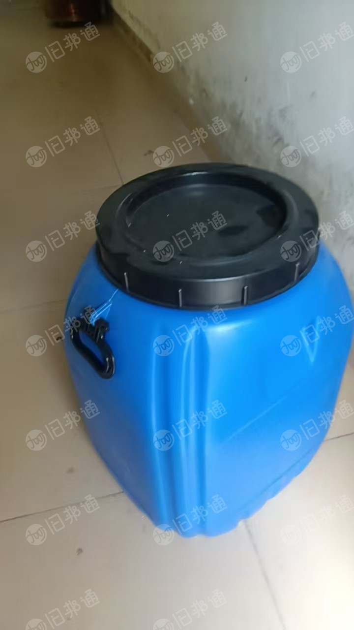 出售二手小蓝桶,处理干净,每月500个