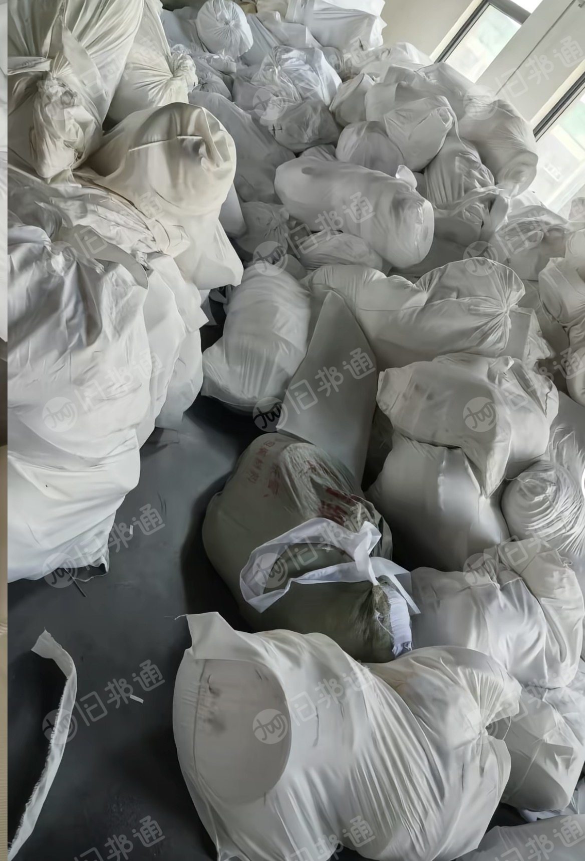 长期收购油画布边条，写真布条，涂层切边布条，每个月需要20吨